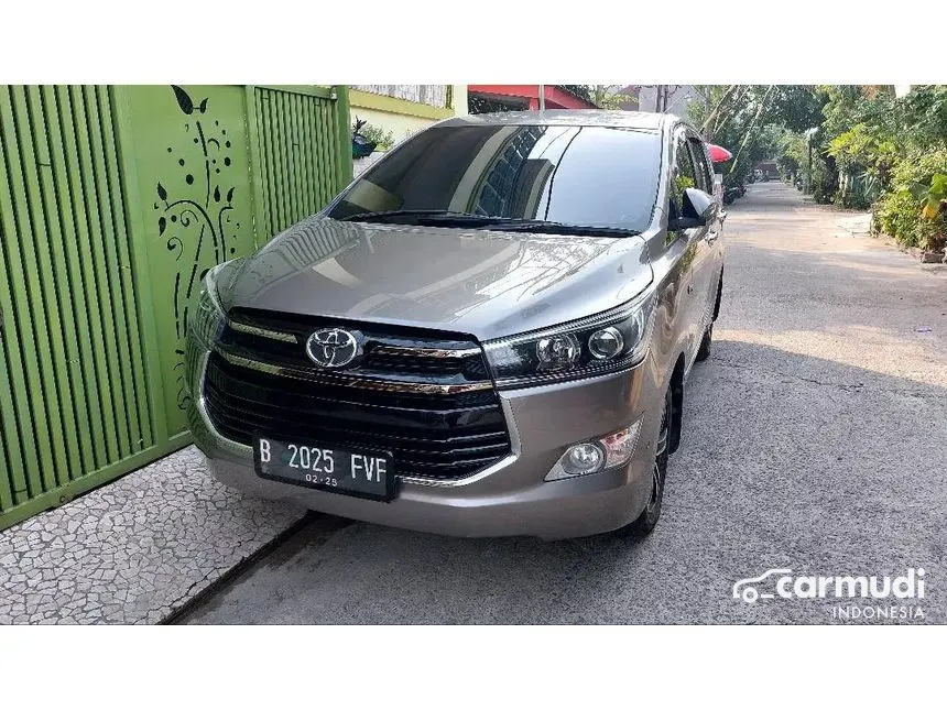 Jual Mobil Toyota Kijang Innova 2017 V 2.0 di Jawa Barat Automatic MPV Coklat Rp 260.000.000