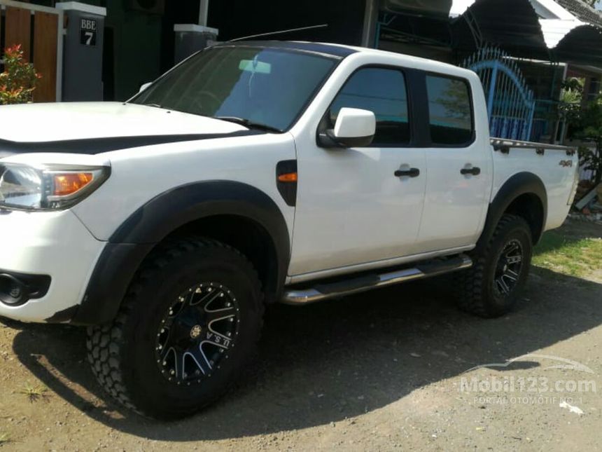 Ford Ranger Base 2011 Jual Mobil Ford Ranger 2011 Base 2.5 di Jawa Timur Manual Pick-up Putih ...