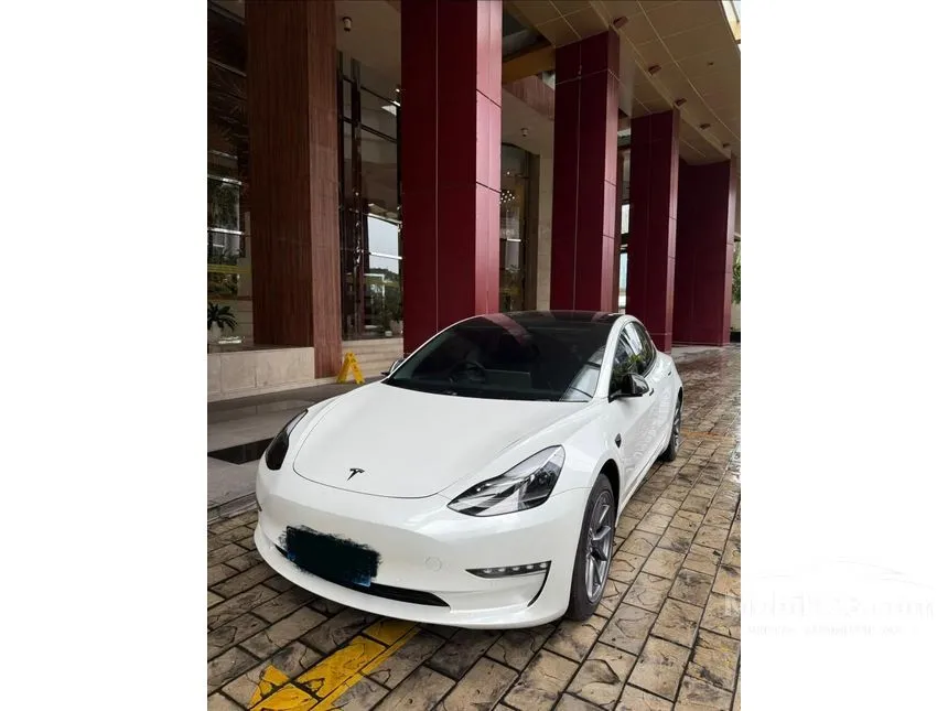 2021 Tesla Model 3 Long Range Sedan