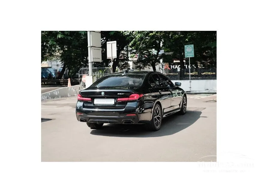 2023 BMW 520i M Sport Sedan