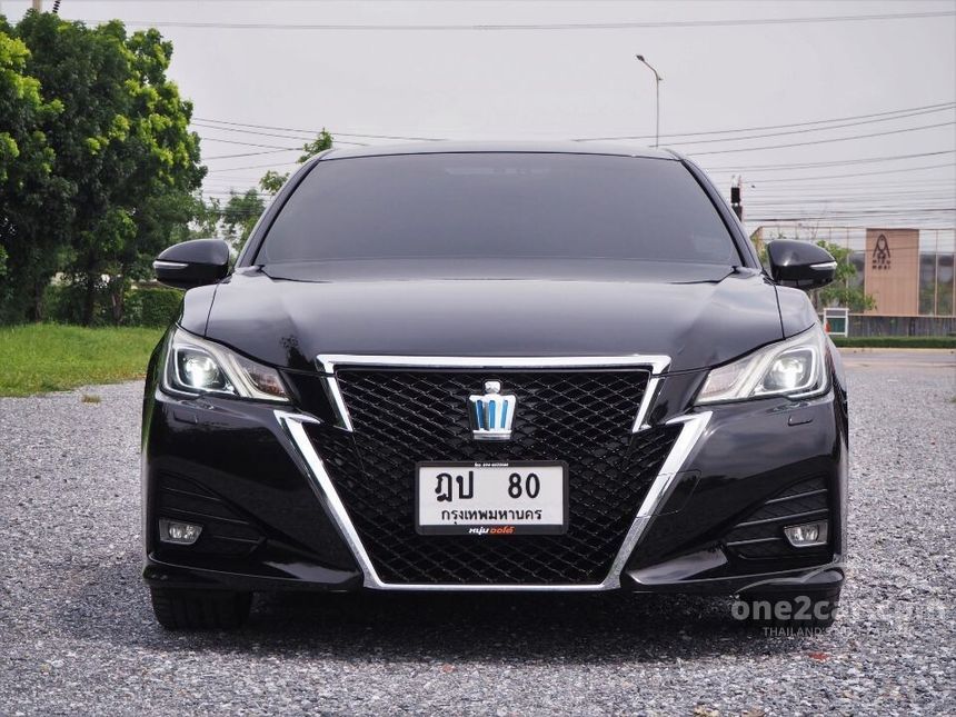 Toyota crown athlete 2016