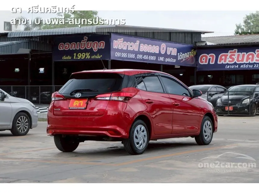 2022 Toyota YARIS Entry Hatchback