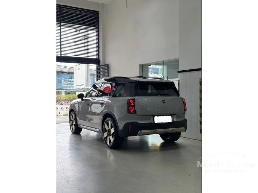 2025 MINI Countryman S ALL4 Favoured Trim SUV