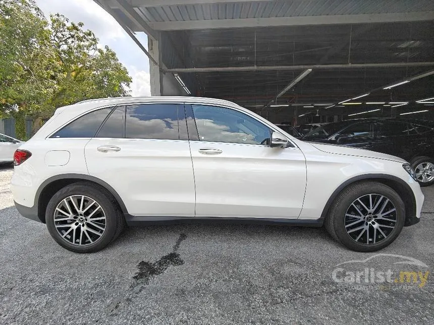 2020 Mercedes-Benz GLC300 4MATIC AMG Line SUV