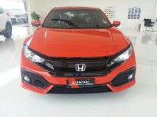 2018 Honda Civic 1.5 E Hatchback,, proses mudah data di bantu,, bunga rendah,, angsuran ringan, dp minim