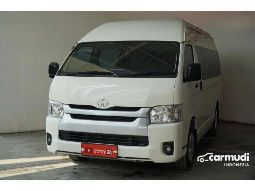 2024 Toyota Hiace Commuter Van Wagon