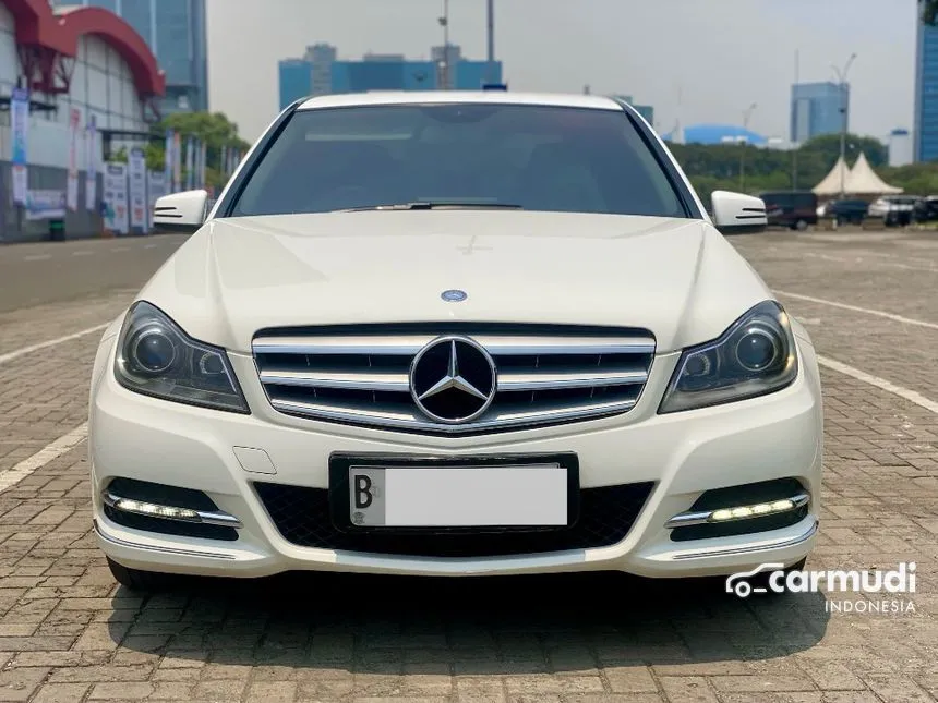 2014 Mercedes-Benz C200 CGI Sedan