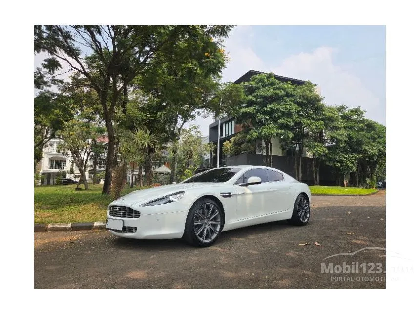 2011 Aston Martin Rapide Hatchback