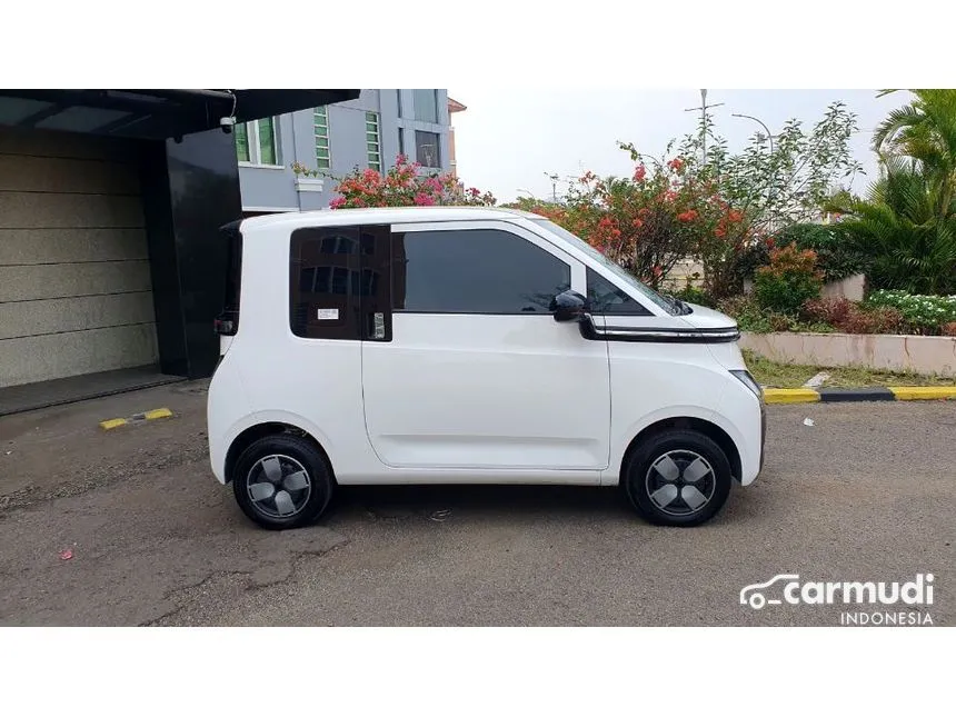 2024 Wuling Air EV Standard Range Hatchback