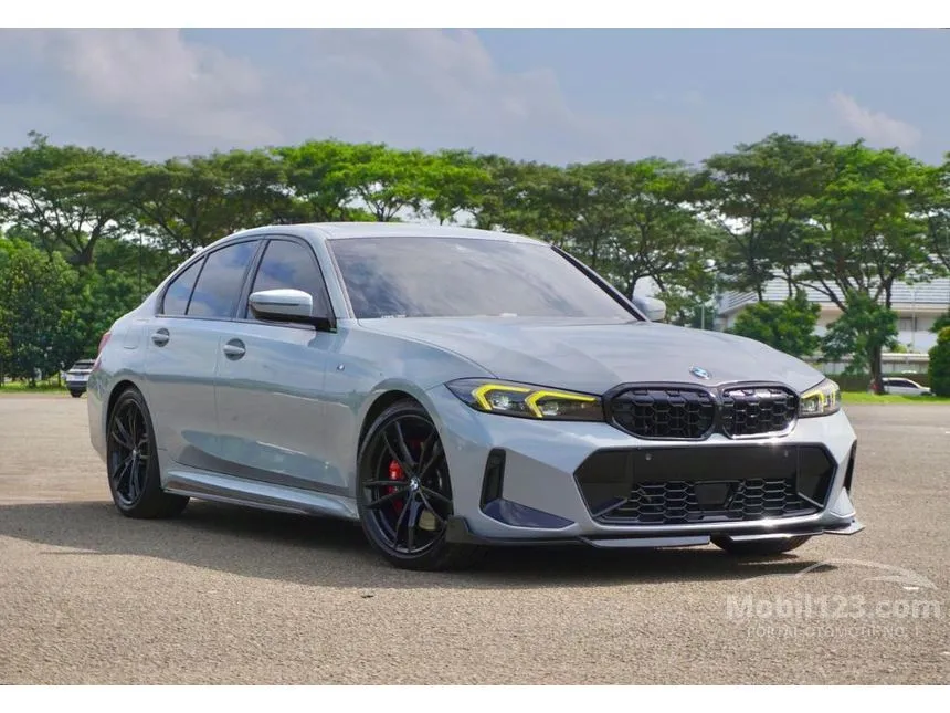 2024 BMW 330i M Sport Pro Sedan