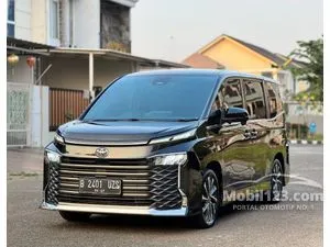2022 Toyota Voxy 2.0 MPV