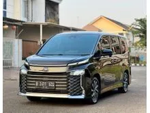 2022 Toyota Voxy 2.0 MPV - LOW KM, PAJAK PANJANG 04-2027 - GARANSI BEBAS TABRAK & BANJIR - Tdp hanya 5jt - TERMURAH
