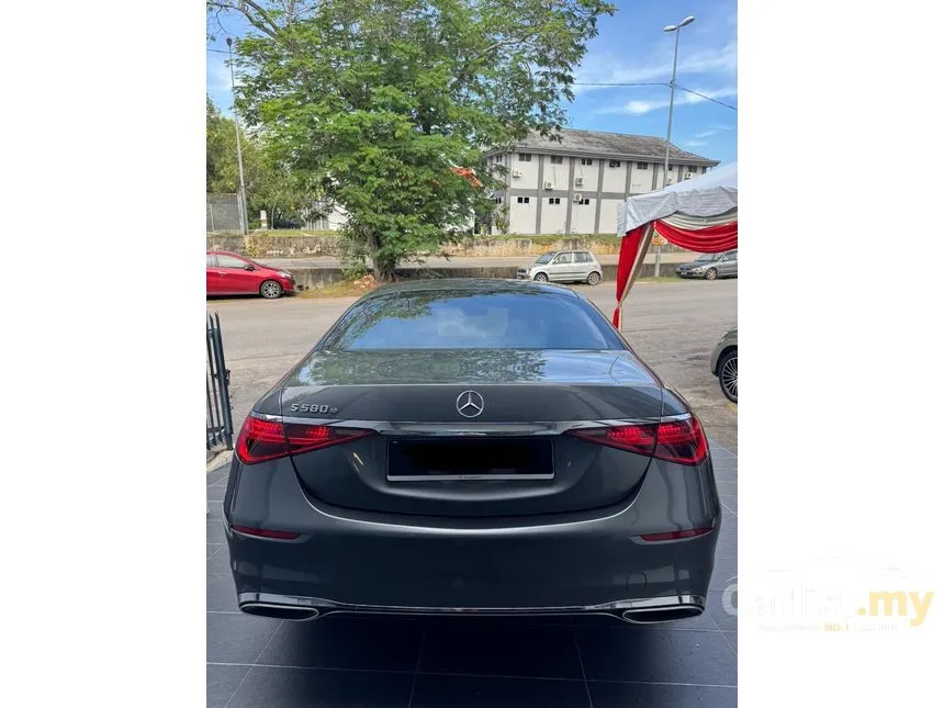2023 Mercedes-Benz S580e Sedan