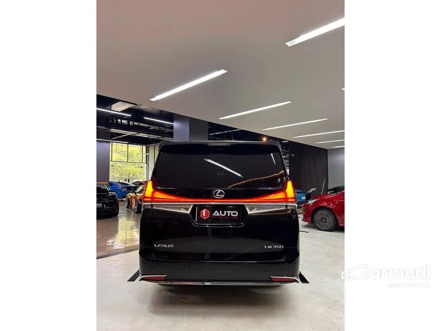 2020 Lexus LM 350 7 Seater MPV