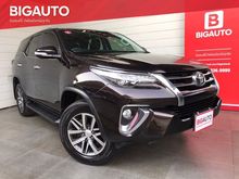 2016 Toyota Fortuner 2.8 (ปี 15-18) V SUV AT