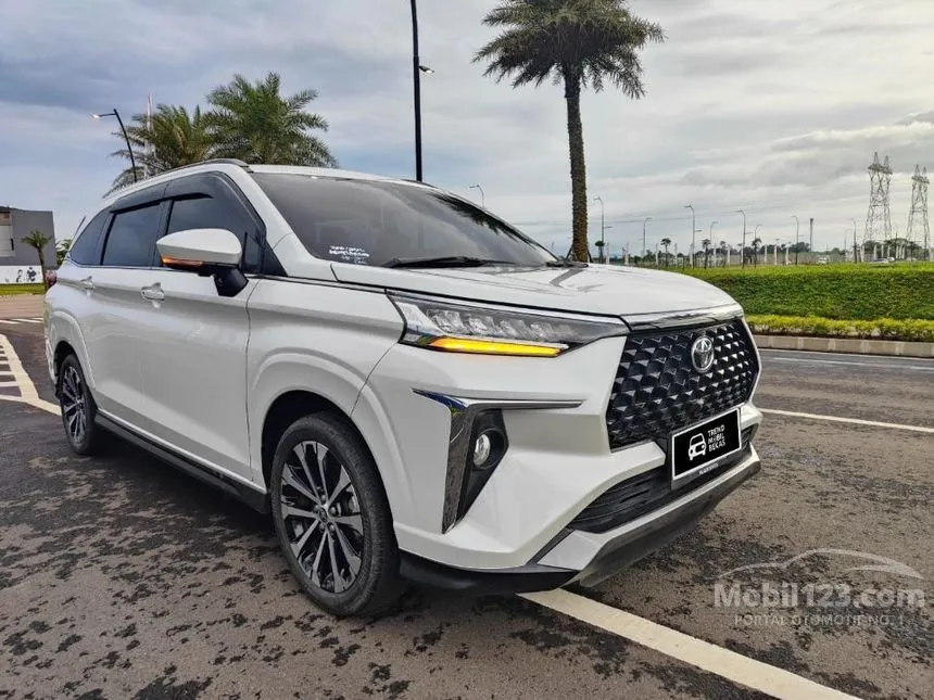 2023 Toyota Veloz Q (Premium Color) MPV