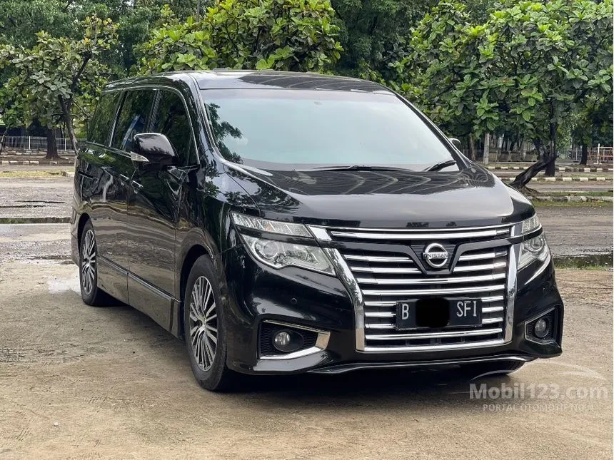 2014 Nissan Elgrand Highway Star MPV
