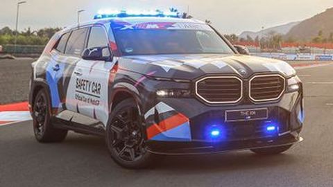 Merasakan Kencangnya BMW XM Label Red di Mandalika, 0-100 Km per Jam 3,8 Detik!