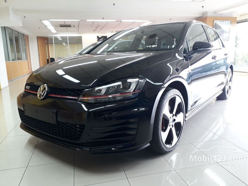 Jual Mobil  Volkswagen  Golf 2021 GTI 2 0 di DKI Jakarta 