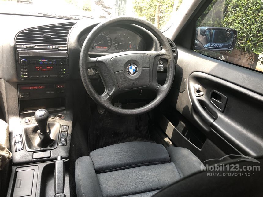  Jual  Mobil  BMW  323i 1996 E39  2 5 Manual 2 5 di DKI Jakarta 