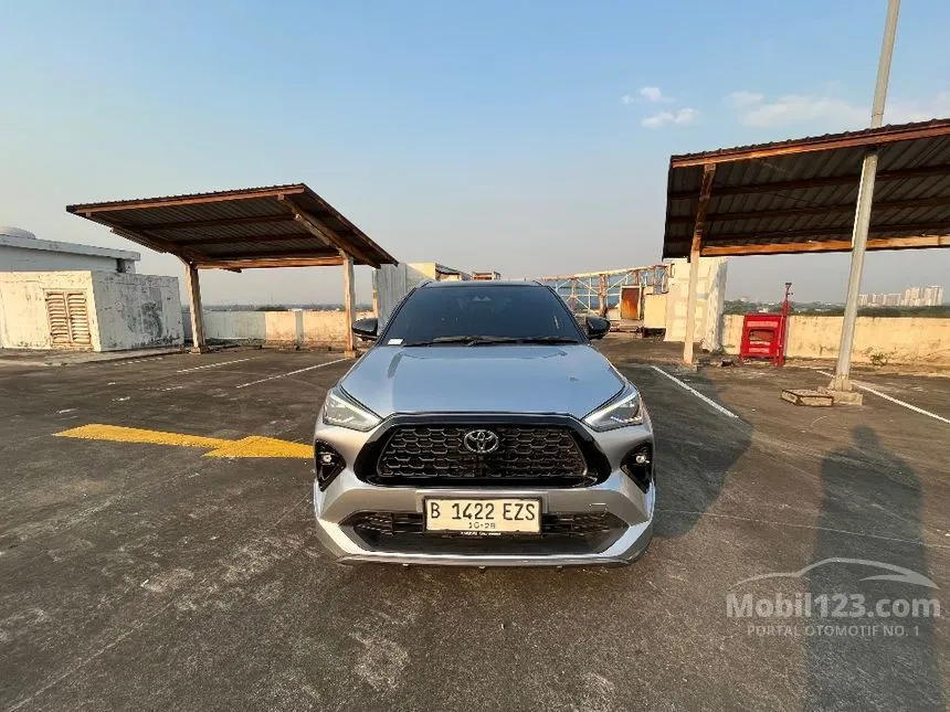 2023 Toyota Yaris Cross S HV (2 Tone) with GR Parts Aero Pkg SUV