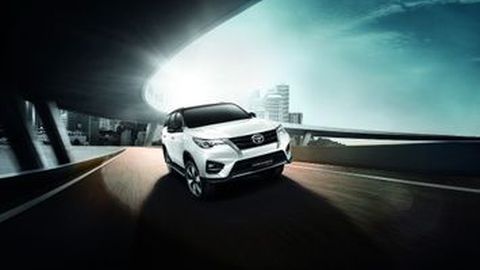 ฟอร์จูนเนอร์ TRD Sportivo ใหม่ ยนตรกรรมเหนือระดับที่มอบความสปอร์ตโฉบเฉี่ยวยิ่งขึ้น อีกครั้ง…กับคำตอบที่ใช่