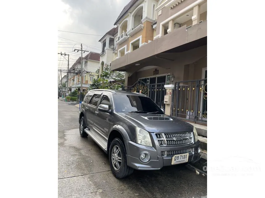 2009 Isuzu MU-7 Primo Super Platinum SUV