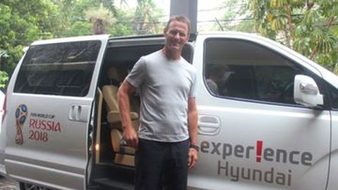 Hyundai jadi Mobil Resmi Kunjungan Mantan Striker MU Ini di Indonesia