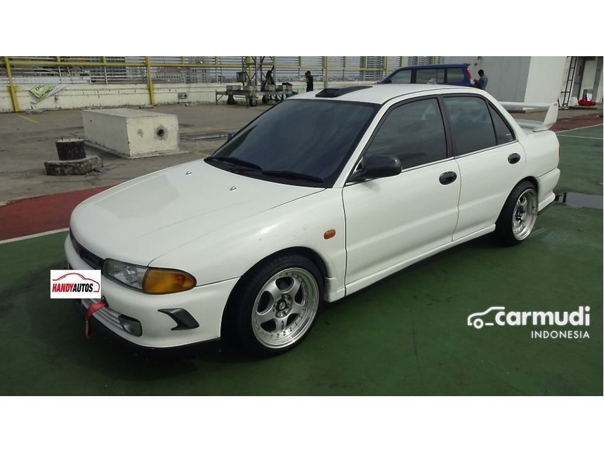 1995 Mitsubishi Lancer Sedan