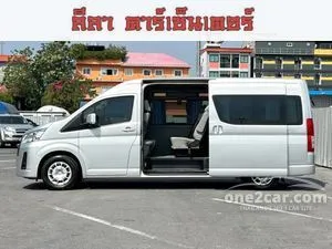 2020 Toyota Commuter 2.8 Van