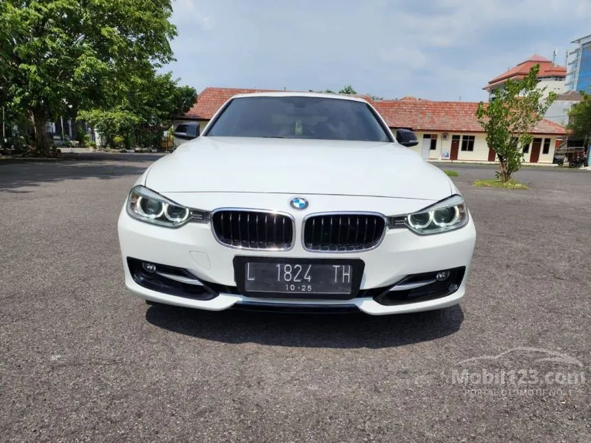 2013 BMW 320i Sport Sedan