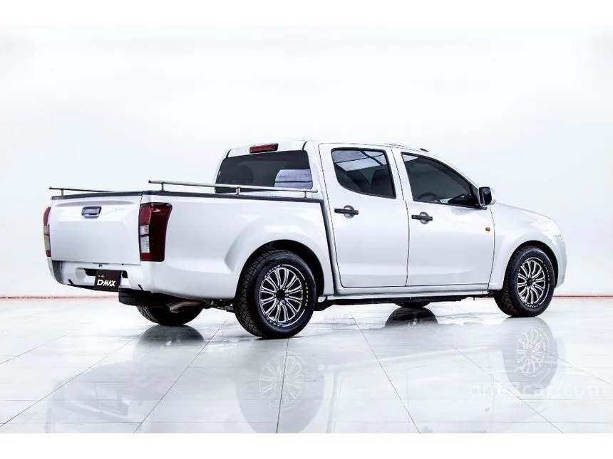 2017 Isuzu D-MAX S Cab-4 Pickup