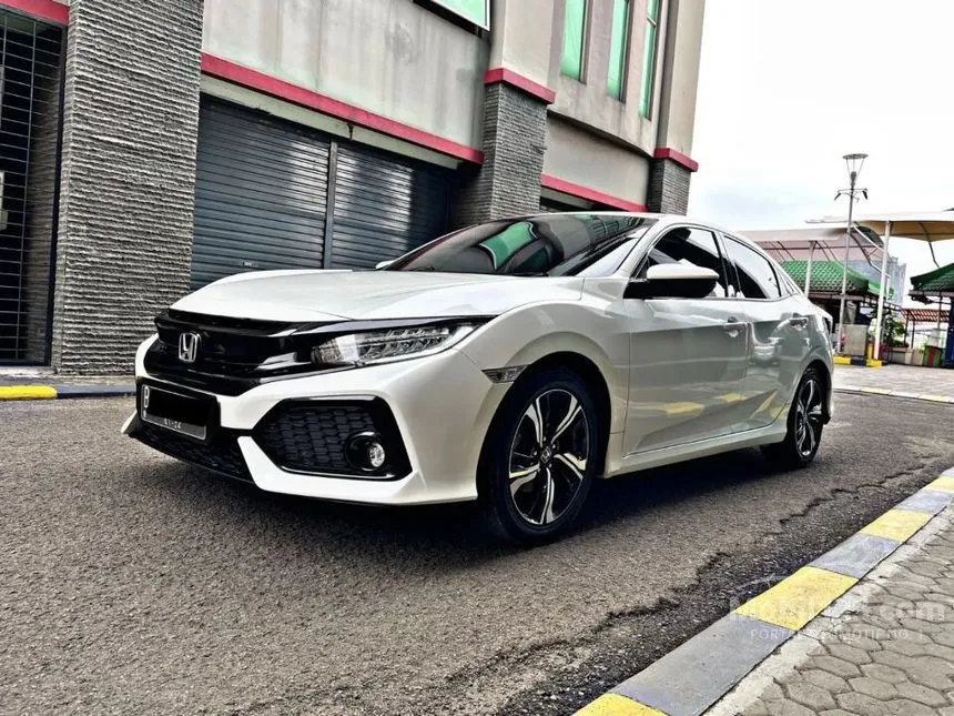 2018 Honda Civic E Hatchback