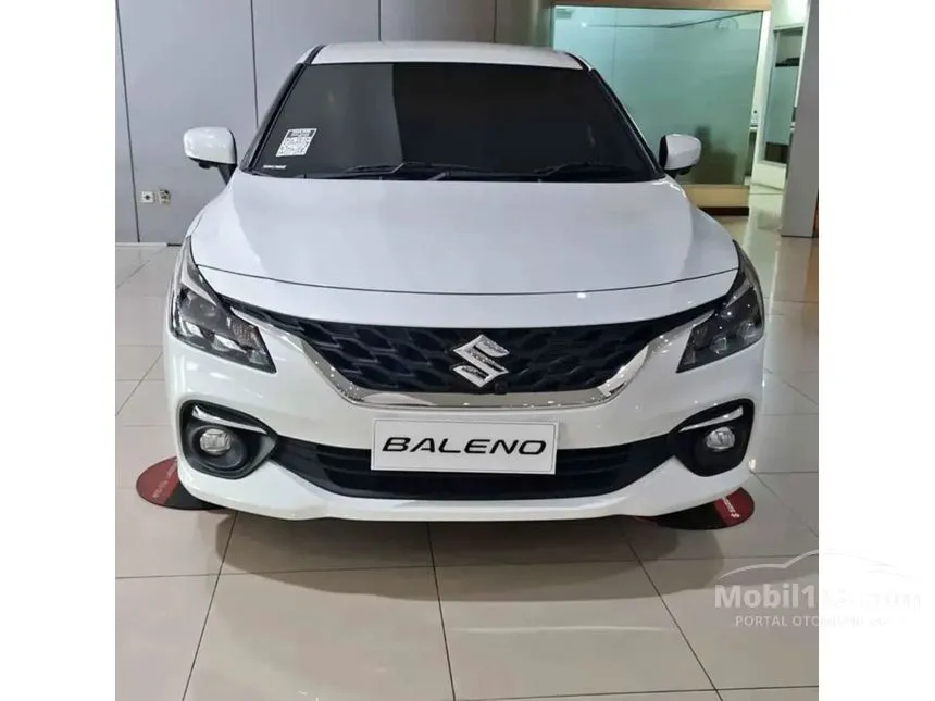 Jual Mobil Suzuki Baleno 2024 1.5 di Jawa Timur Automatic Hatchback Putih Rp 229.000.000