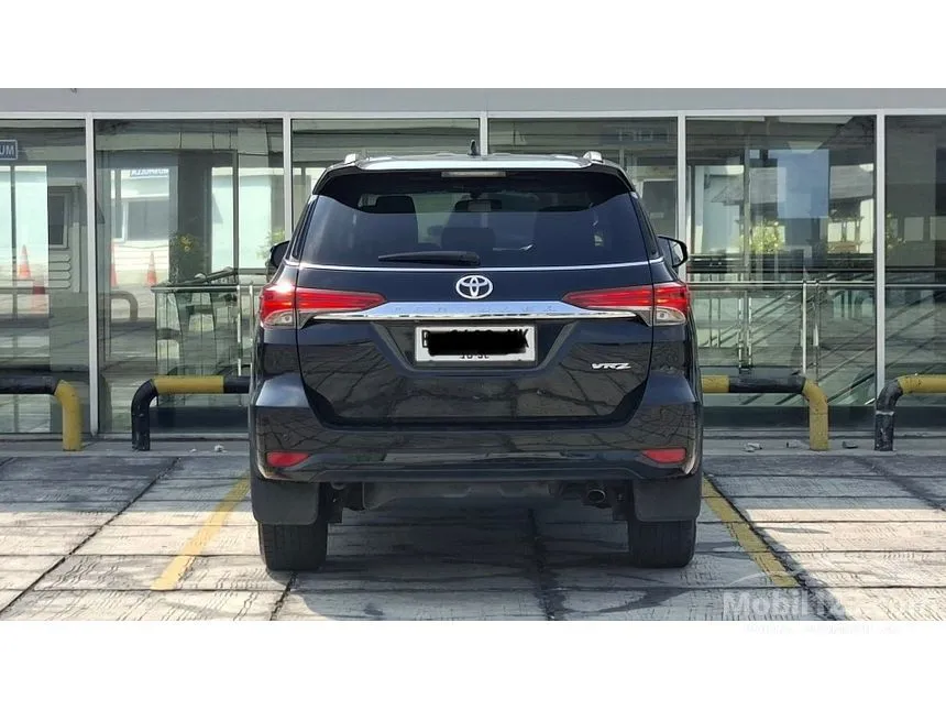 2016 Toyota Fortuner VRZ 4X2 SUV