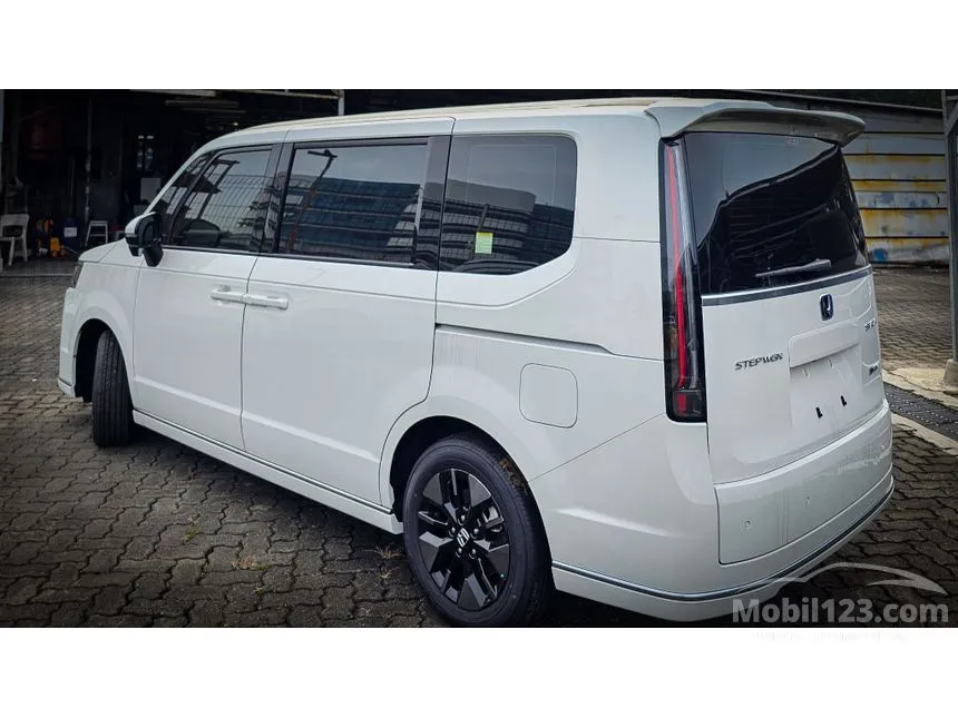 2025 Honda Stepwgn SPADA e:HEV MPV