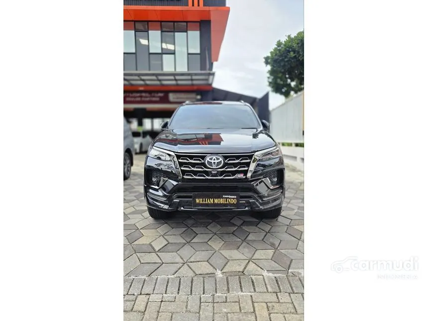2023 Toyota Fortuner GR Sport 4X2 SUV