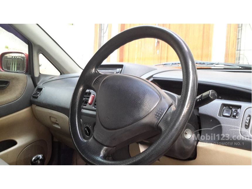 Jual Mobil Suzuki Aerio 2004  RH 1 5 di Jawa Tengah Manual 