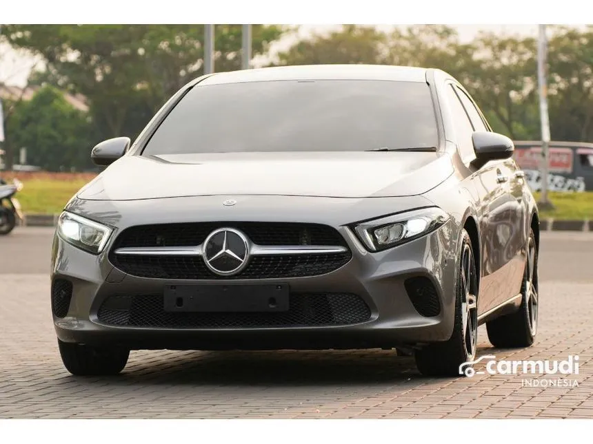 2022 Mercedes-Benz A200 progressive line Sedan