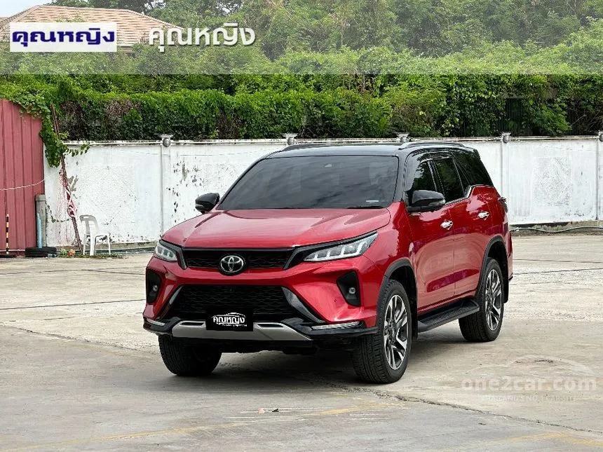 2022 Toyota FORTUNER Legender (Black top) SUV