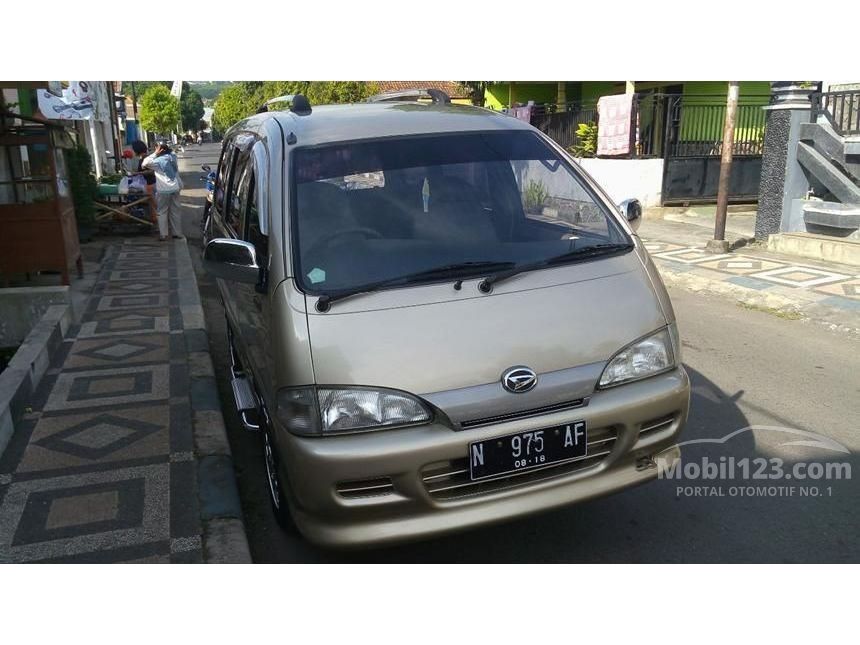 Jual Mobil  Daihatsu Espass  2005 1 3 di Jawa  Timur  Manual 