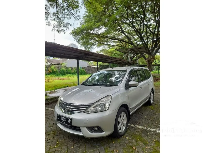 Jual Mobil Nissan Grand Livina 2014 XV 1.5 di Jawa Timur Automatic MPV Silver Rp 109.000.000