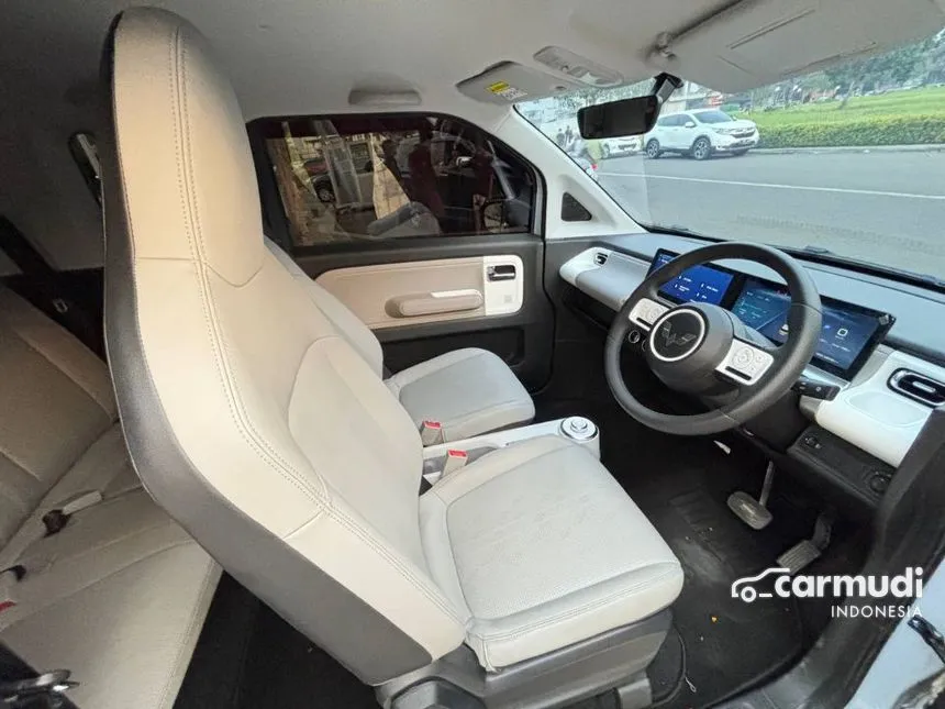 2023 Wuling Air EV Long Range Hatchback