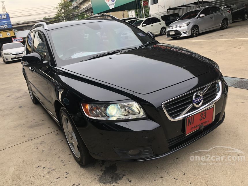 Volvo V50 2013 2.0 In กรุงเทพและปริมณฑล Automatic Wagon สีดำ For 