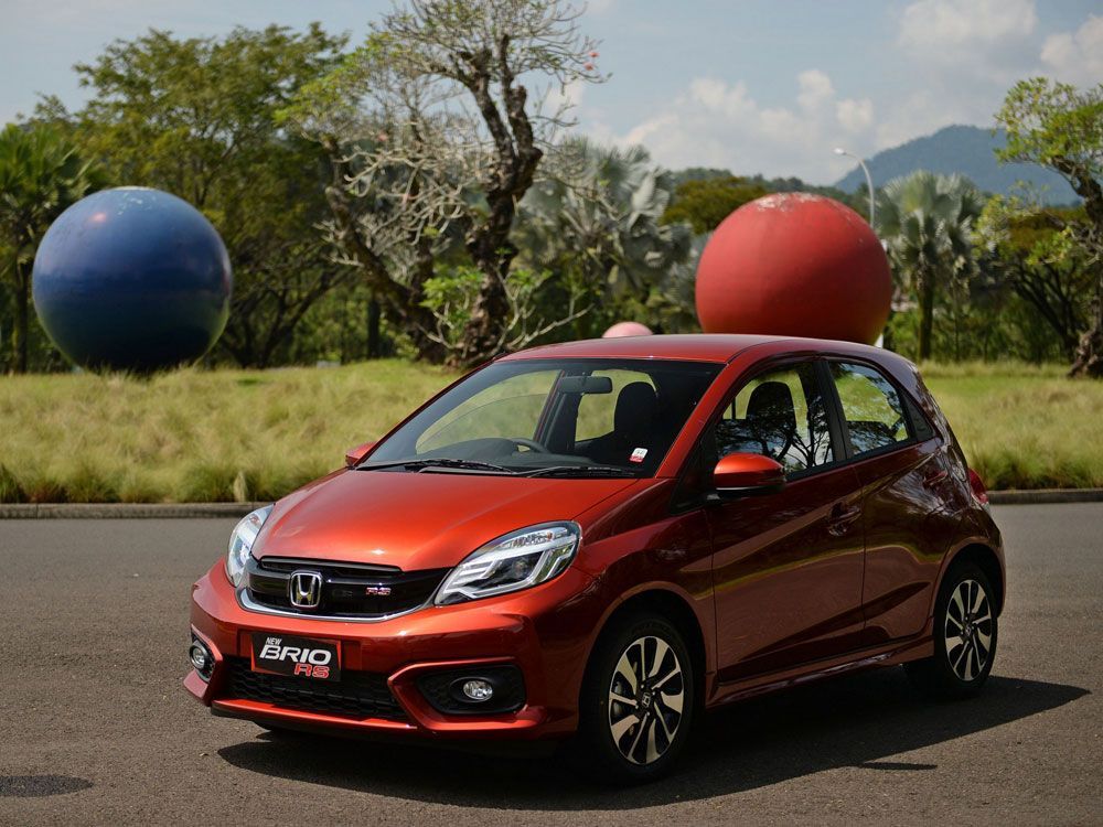 Honda Brio RS Pimpin Segmen City Car Salip Suzuki Ignis