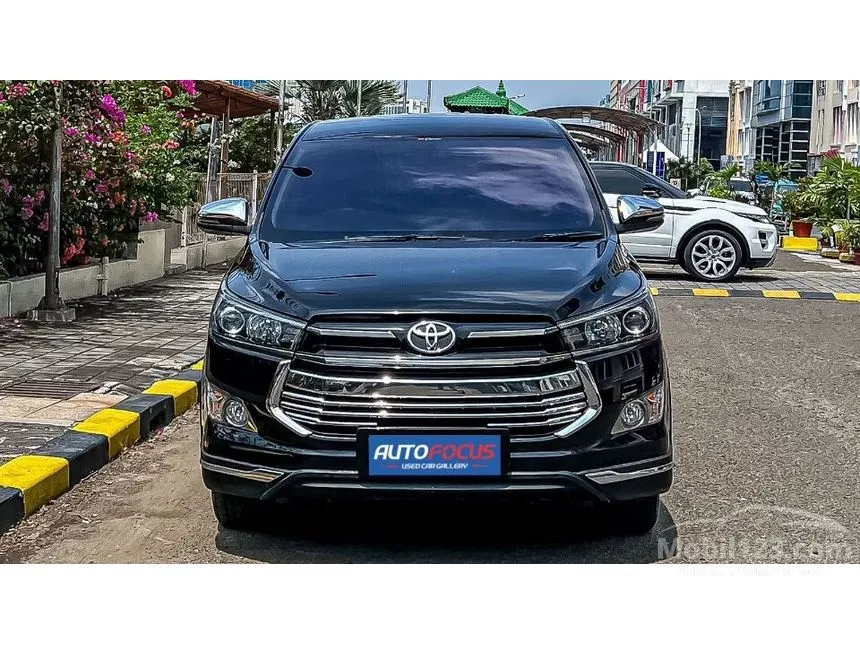 Jual Mobil Toyota Innova Venturer 2019 2.0 di DKI Jakarta Automatic Wagon Hitam Rp 329.000.000
