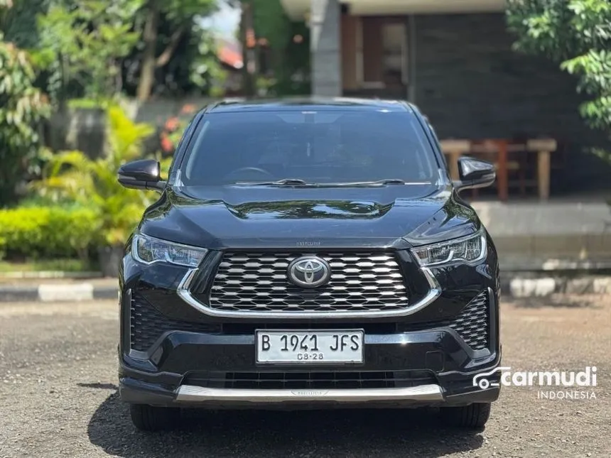 2023 Toyota Kijang Innova Zenix V HV (Premium Color) MPV