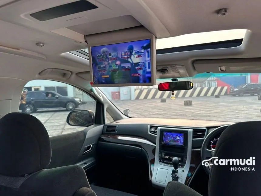 2013 Toyota Vellfire Z Audioless MPV