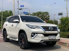 2015 Toyota Fortuner 2.4 (ปี 15-18) V SUV 2WD AT