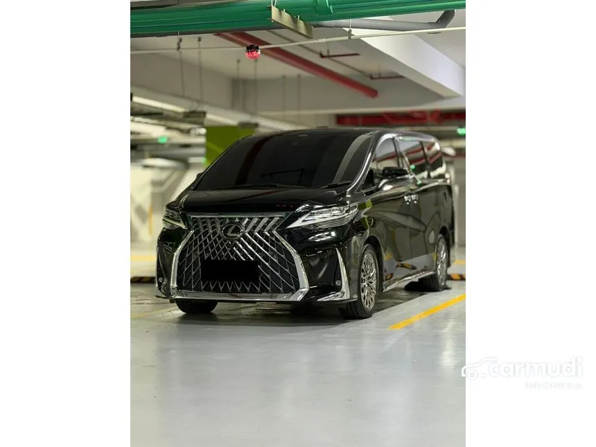 2020 Lexus LM 350 4 Seater MPV